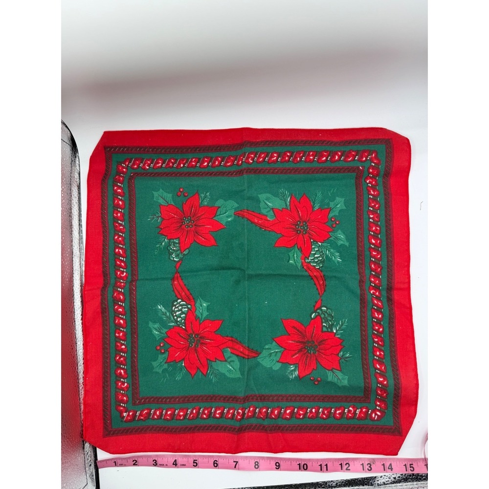 Vintage 90s Christmas Poinsettia Cloth Napkins Set of 4 Red Green Holiday Decor - Picture 4 of 5